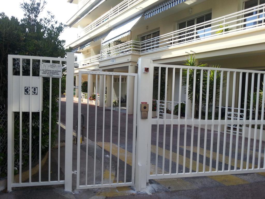 דירות ז'ואן-לה-פינס Le Palais Du Tropique מראה חיצוני תמונה